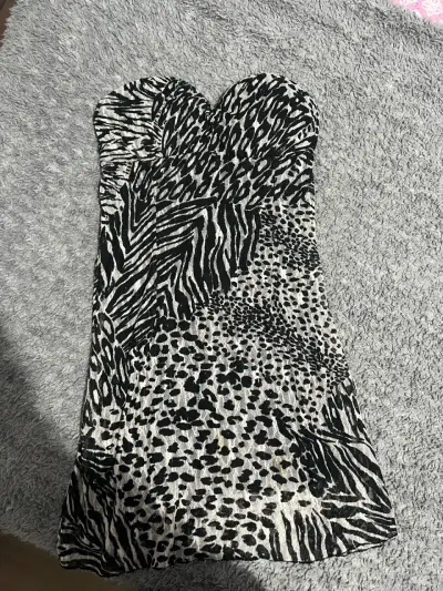 Vestido strapless animal print elegante - miniatura 1