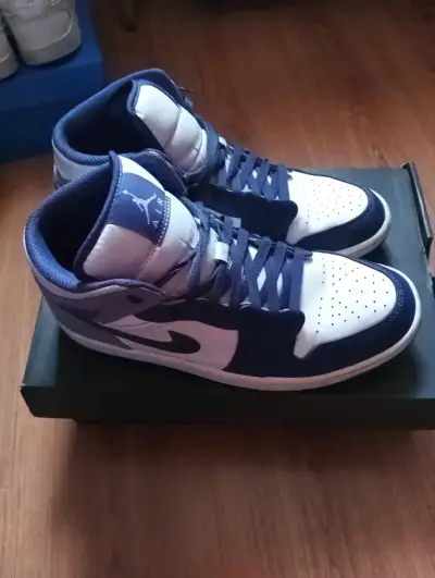 Zapatillas Nike Air Jordan Mid Azul y Blanco - miniatura 3