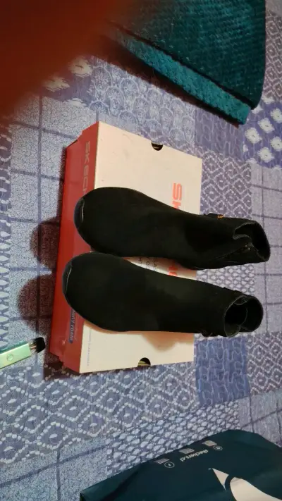 Botines Skechers negros con Memory Foam - miniatura 3