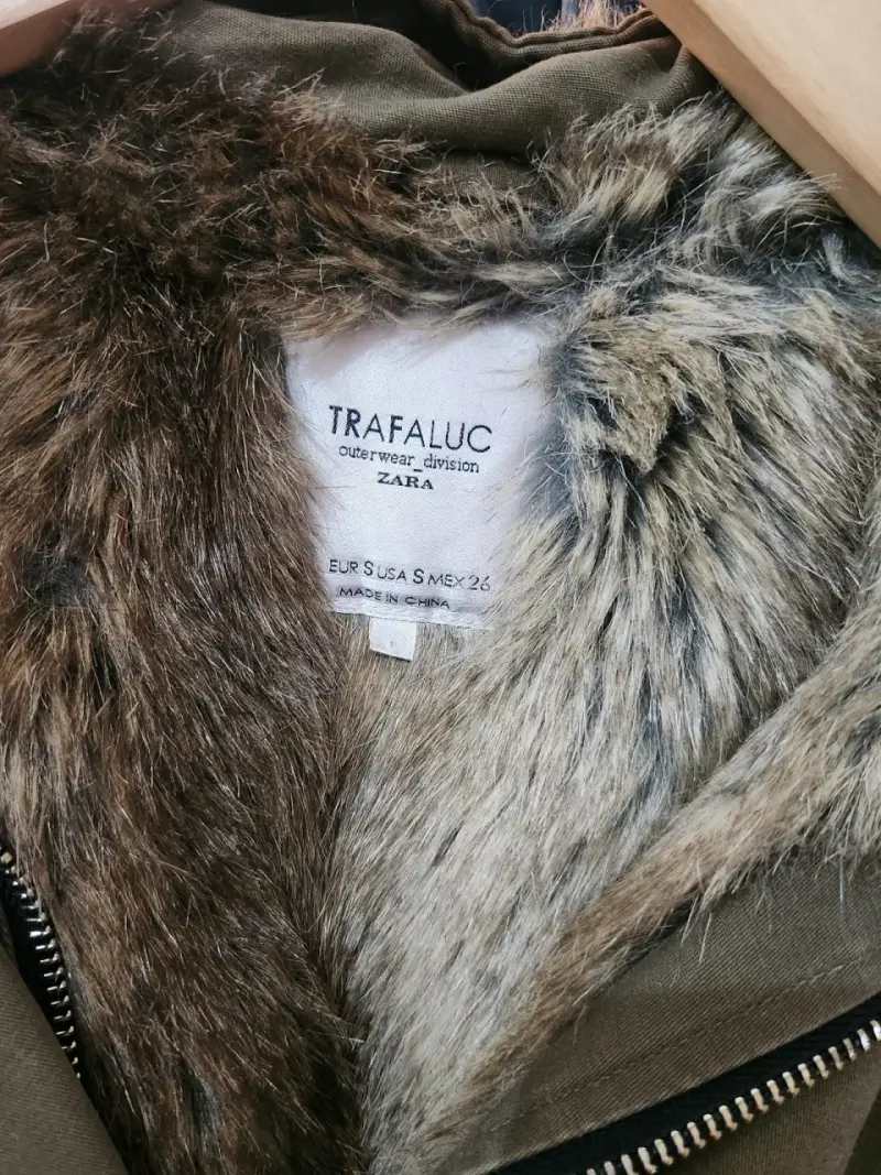 Parka de mujer con capucha y forro de piel Zara - 4