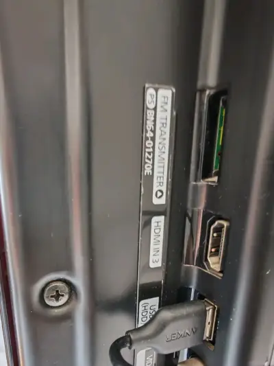 Televisor Samsung 40 pulgadas con base - miniatura 5