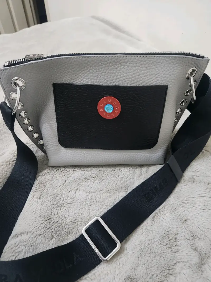 Bolso cruzado gris y negro Bimba y Lola