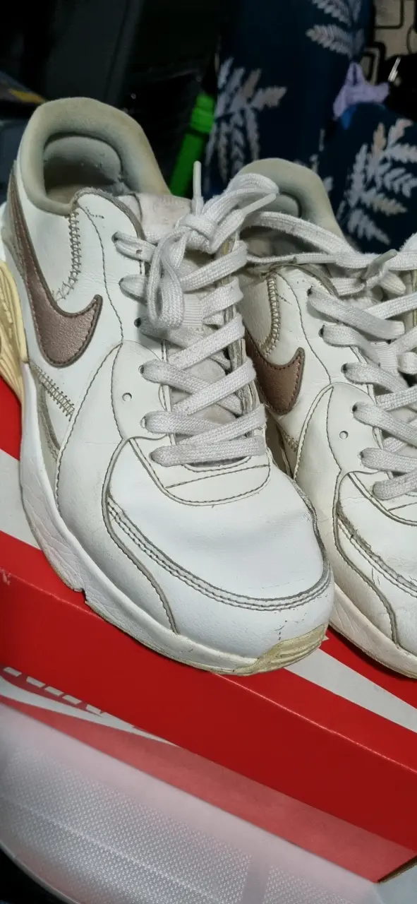 Zapatillas Nike Air Max crema usadas - 2