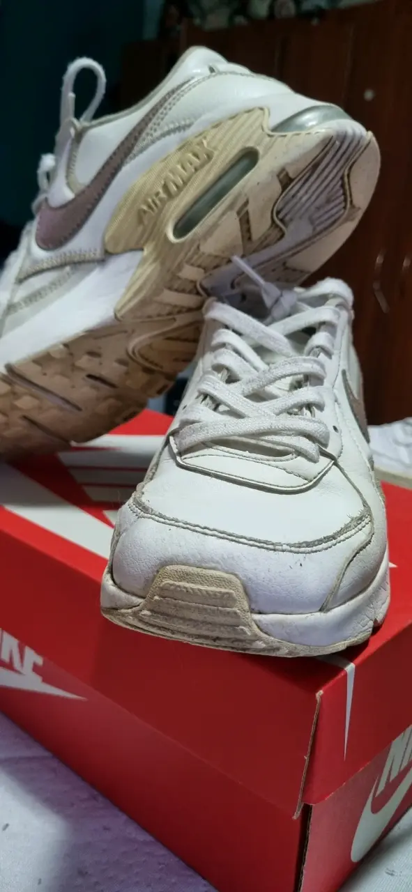 Zapatillas Nike Air Max crema usadas - 3