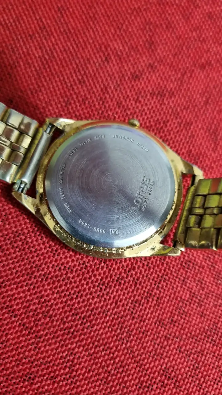 Reloj lorus by seiko quartz funcionando - 2