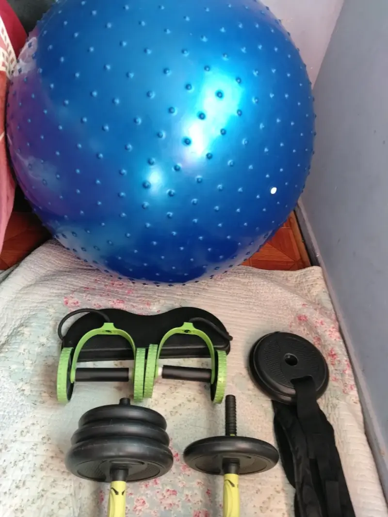 Set de entrenamiento con pesas balón de ejercicio - 3