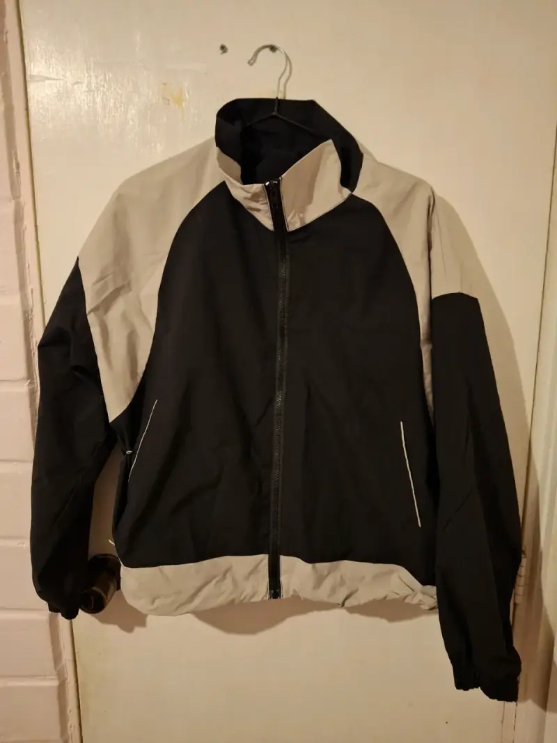 Chaqueta cortaviento bicolor para hombre