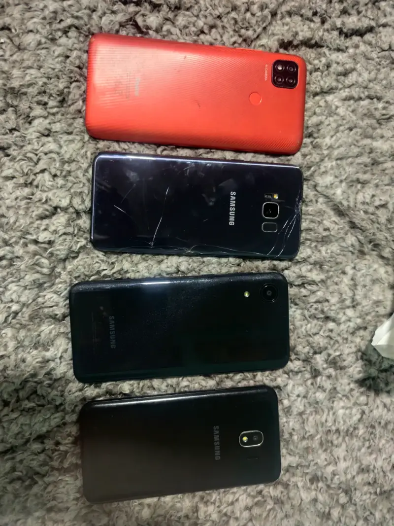 Lote de celulares Samsung y Xiaomi usados