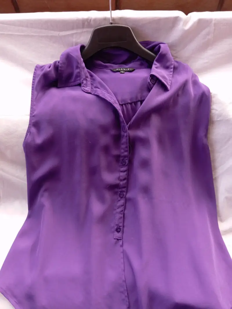 Blusa sin mangas morada Alaniz talla L - 2