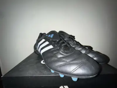 Zapatos de fútbol Adidas negros y azules - miniatura 3