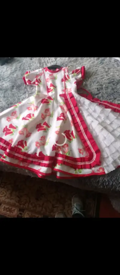 Vestido infantil de cueca con estampado y abrigo - miniatura 1