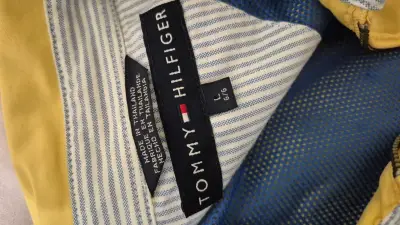 Chaqueta amarilla Tommy Hilfiger Hombre - miniatura 3