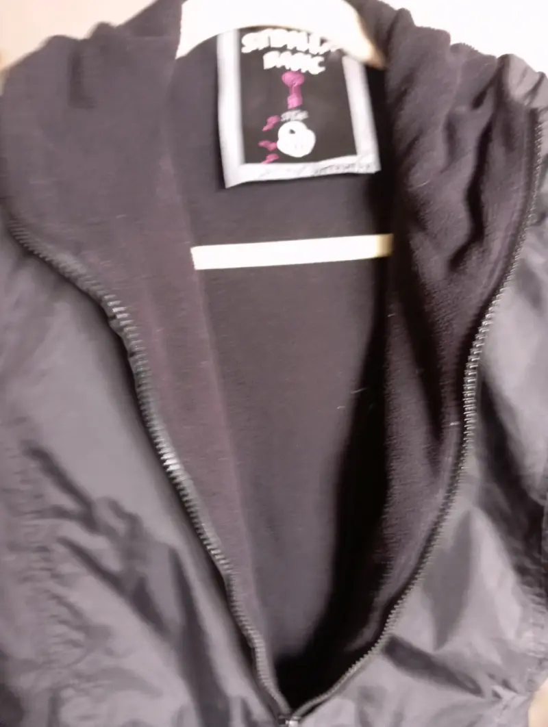 Chaqueta Negra Sybilla Basic con Capucha - 3