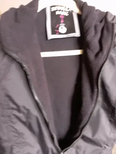 Chaqueta Negra Sybilla Basic con Capucha - miniatura 3