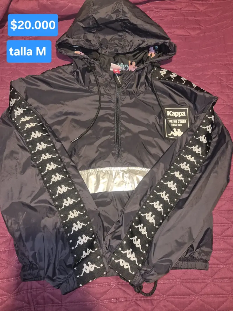 Cortaviento Kappa negro con capucha talla M