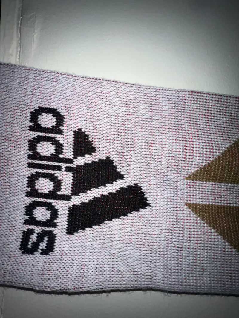 Bufanda Adidas Alemania diseño moderno - 3