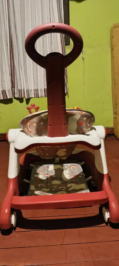 Andador para bebé con juguetes y diseño colorido - miniatura 3