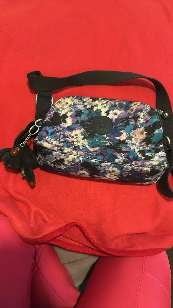 Bandolera Kipling estampado floral multicolor