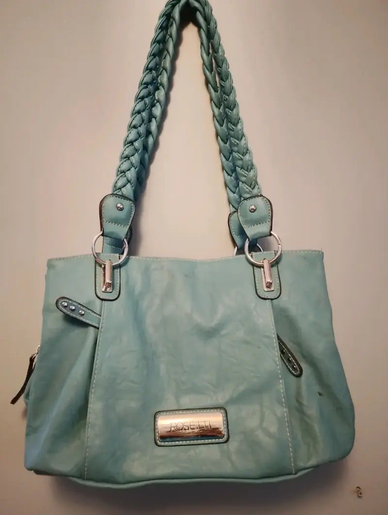 Cartera Rosetti verdel con asas trenzadas
