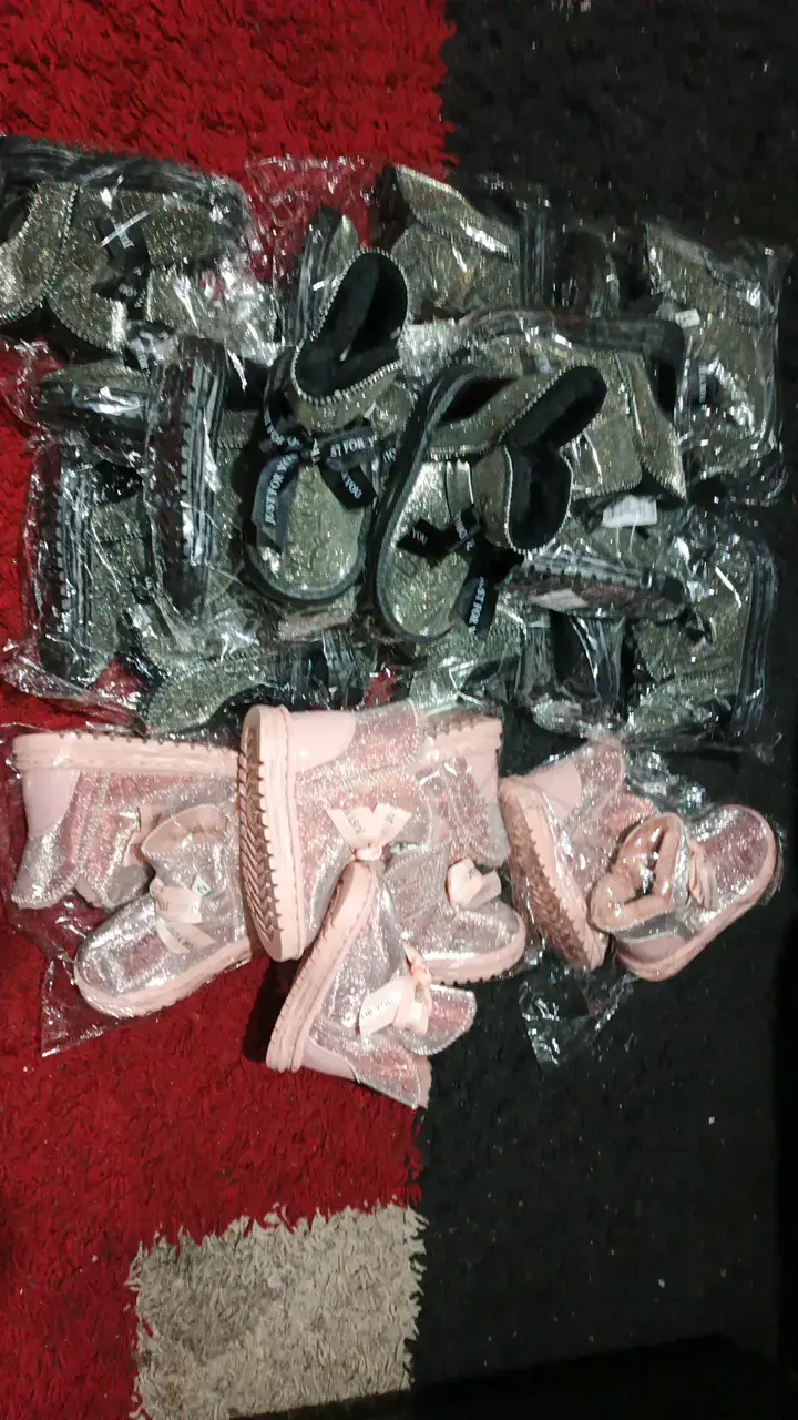 Lote de zapatillas brillantes para bebé - 1