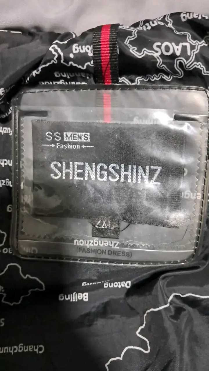 Chaqueta negra con capucha para hombre - 2