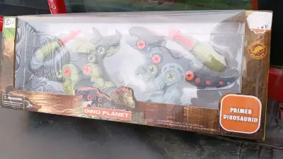 Set de dinosaurios armables Dino Planet - miniatura 1