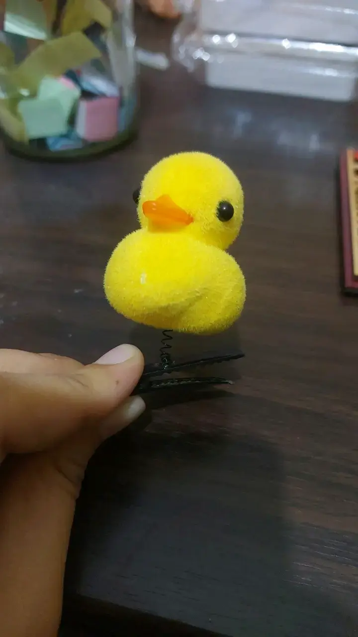 Clip de Pato Amarillo Decorativo - 1