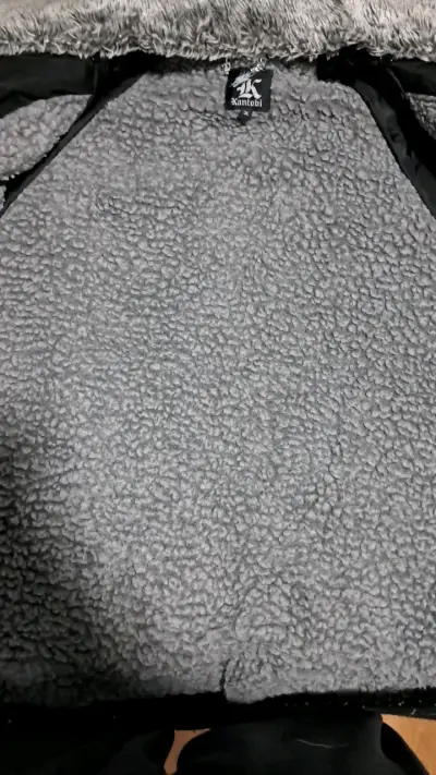 Chaqueta negra con forro de piel sintética Kanobi - miniatura 3