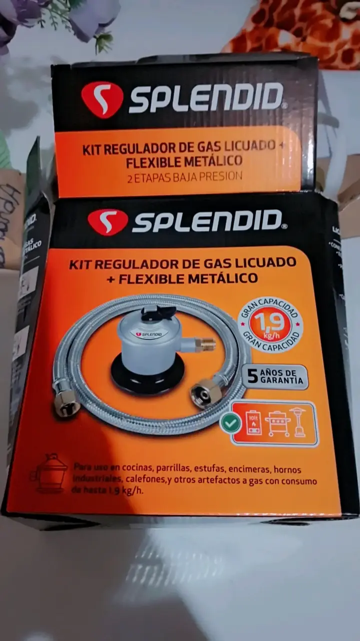Kit regulador de gas licuado Splendid con flexible metálico - 2