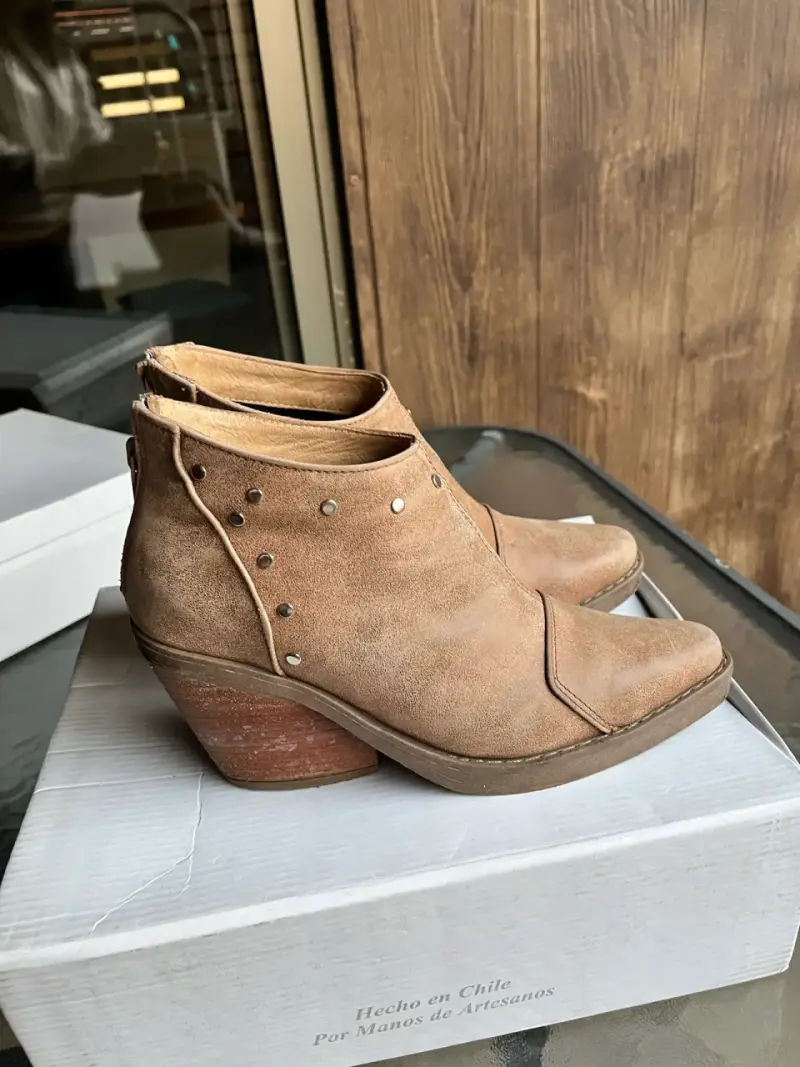Botines de cuero marrón con tacón alto - 3