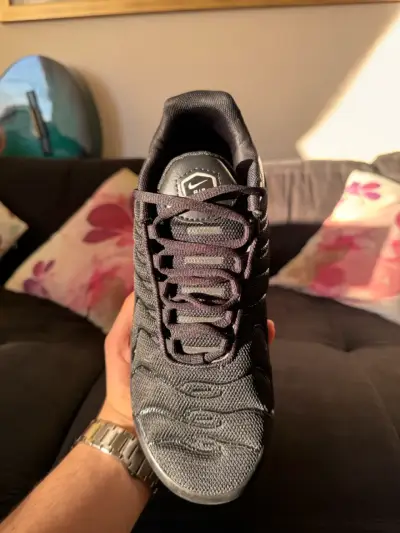 Nike Air Tn Negras Talla 8.5US/42EUR - miniatura 2