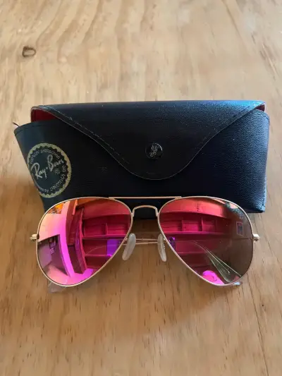 Gafas de sol Ray-Ban aviador con estuche - miniatura 1