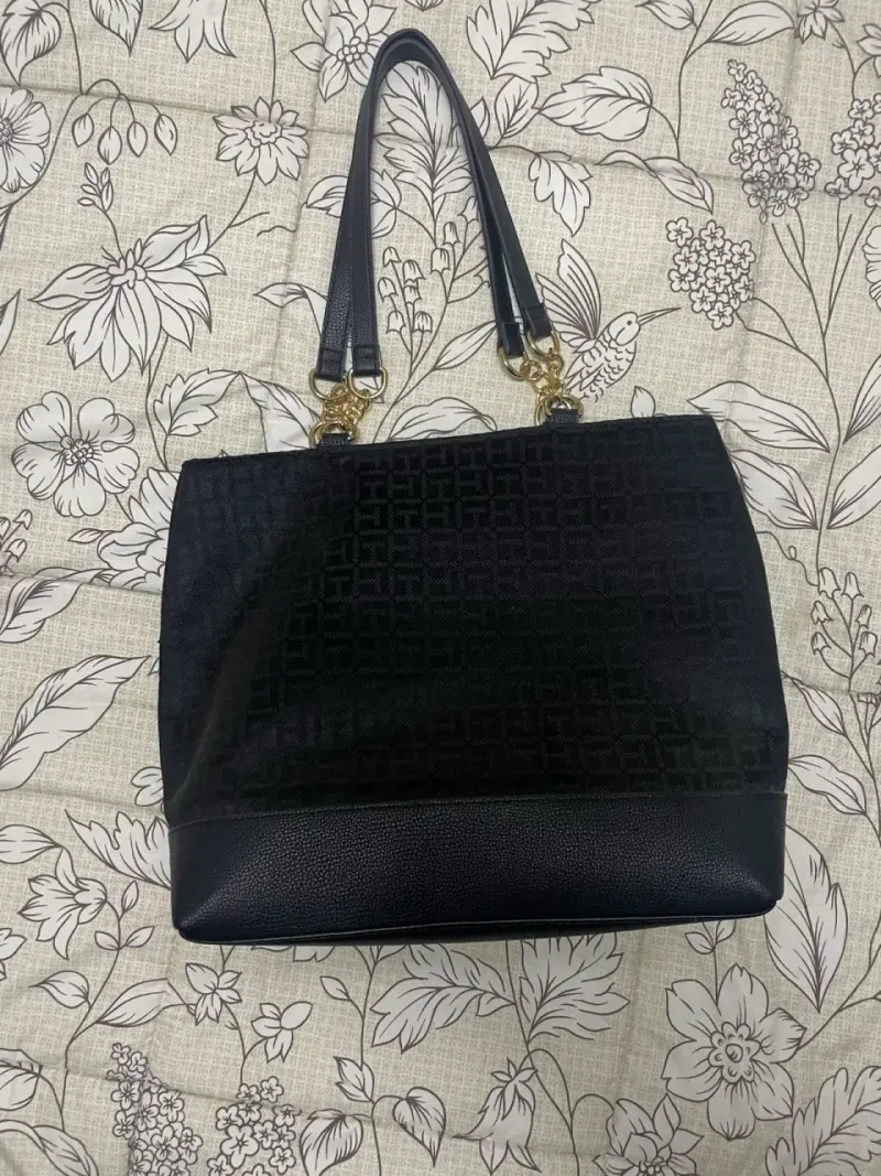 Cartera negro con dorado uso hombros - 2