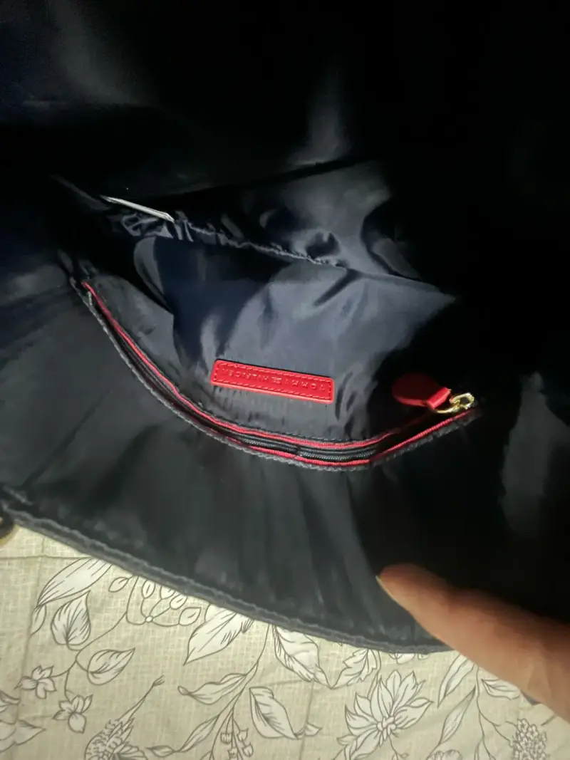 Cartera negro con dorado uso hombros - 4