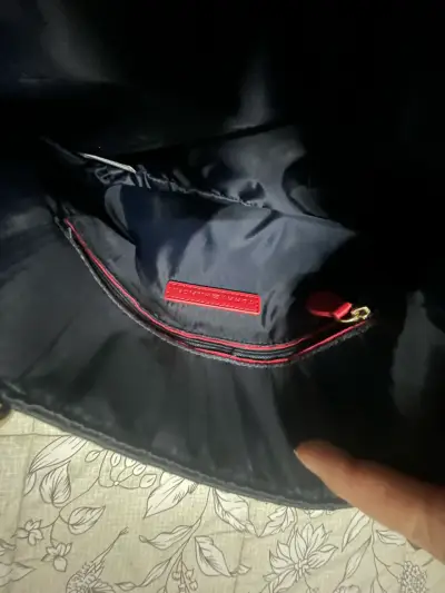 Cartera negro con dorado uso hombros - miniatura 4