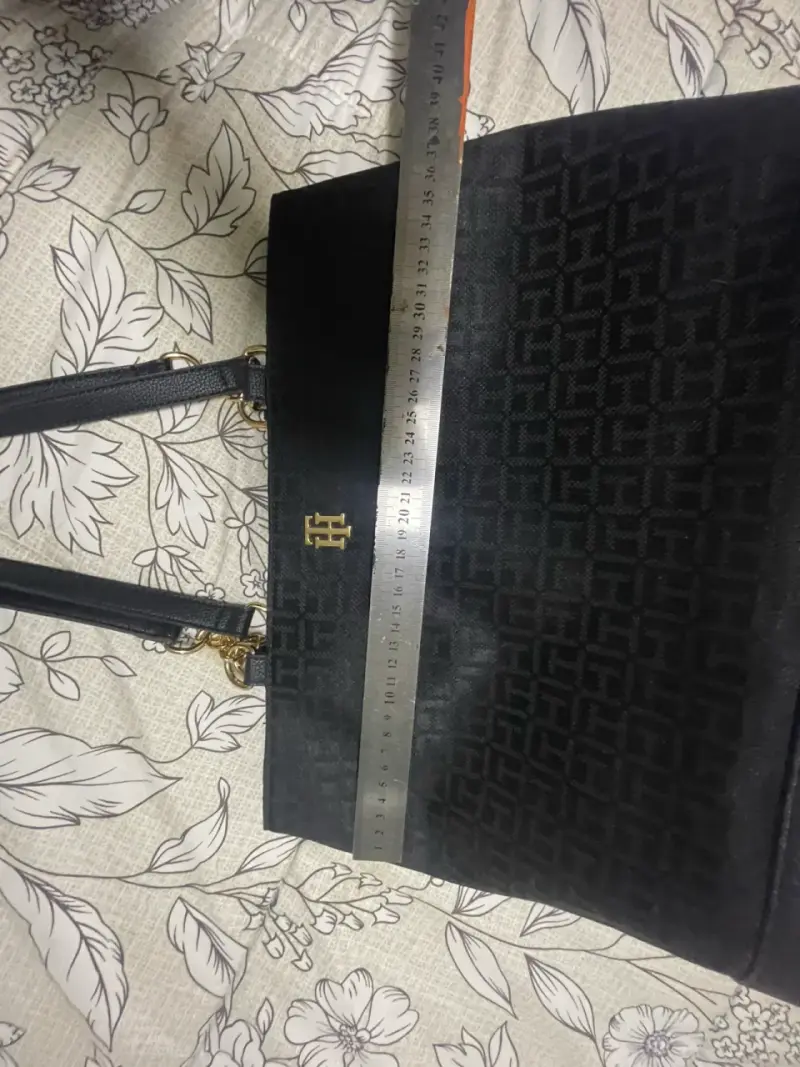 Cartera negro con dorado uso hombros - 6