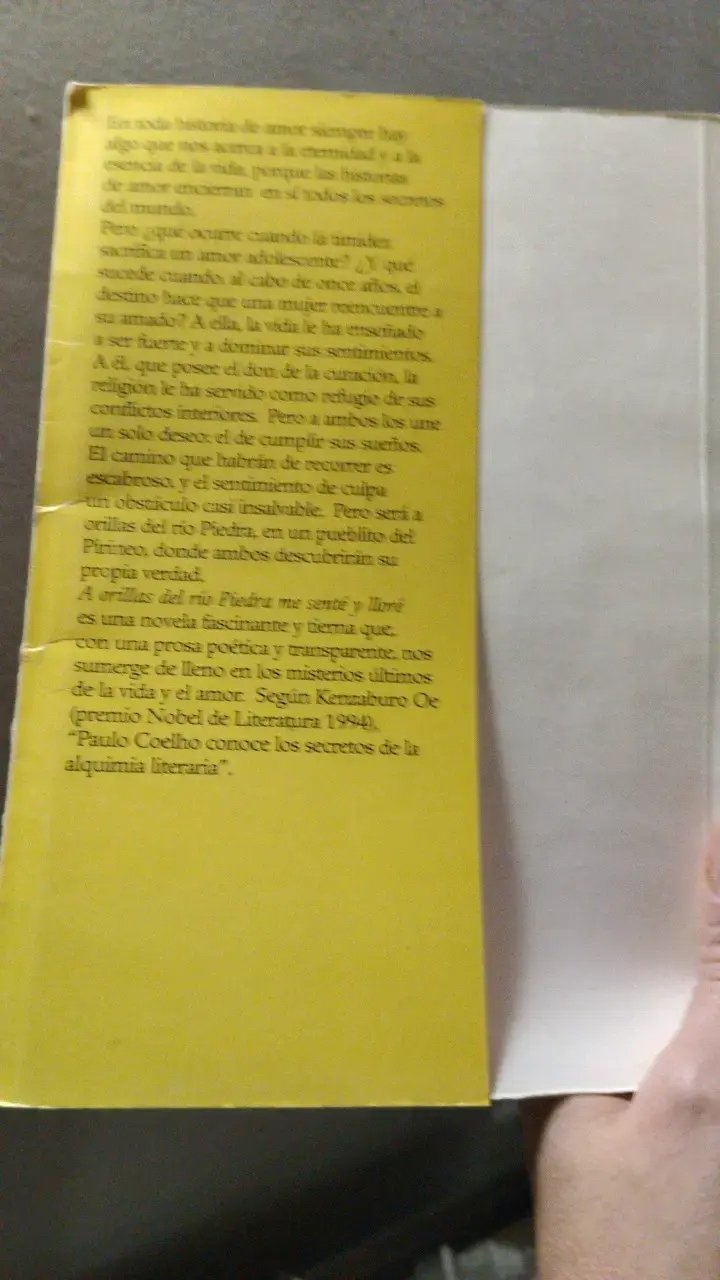 Libro 'A orillas del río Piedra me senté y lloré' de Paulo Coelho - 4