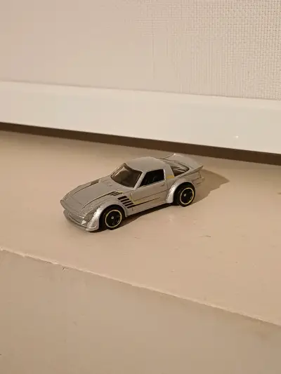 Hot Wheels Mazda RX-7 - miniatura 2