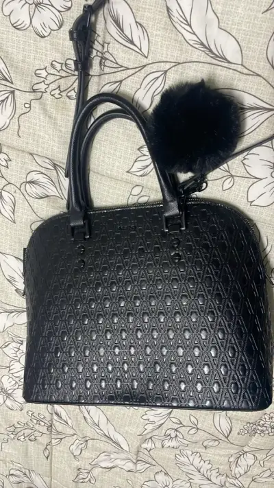 Cartera negra ALDO con diseño texturizado - miniatura 1