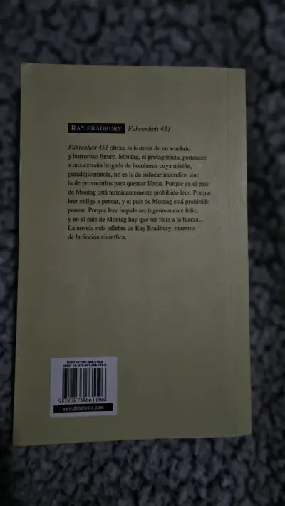 Libro Fahrenheit 451 de Ray Bradbury - miniatura 2