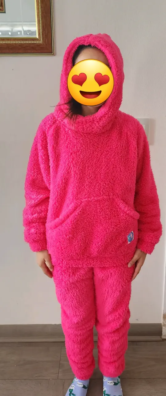 Conjunto de buzo polar rosado para mujer - 1