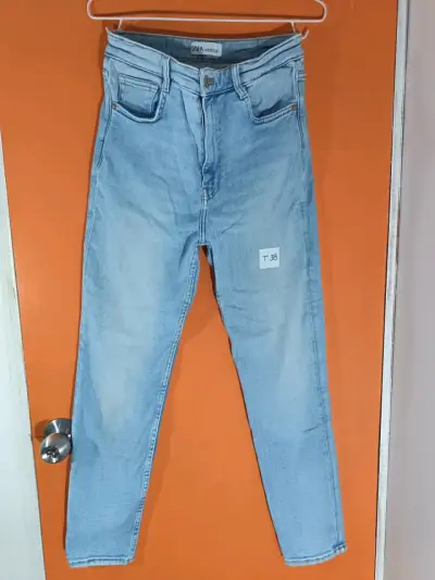 Jeans de mezclilla azul claro Zara Talla 38 - miniatura 1