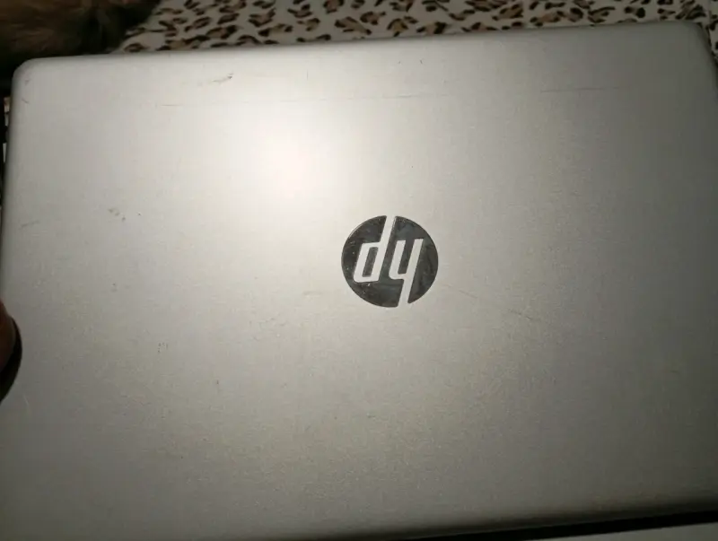 Notebook hp 15-dy2  10 generación funcionando - 5