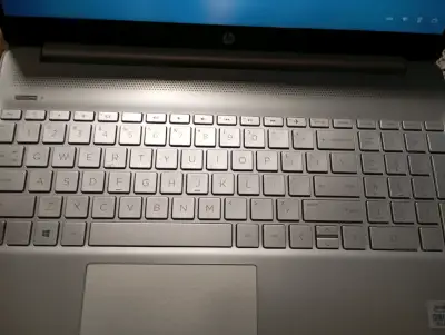 Notebook hp 15-dy2  10 generación funcionando - miniatura 6