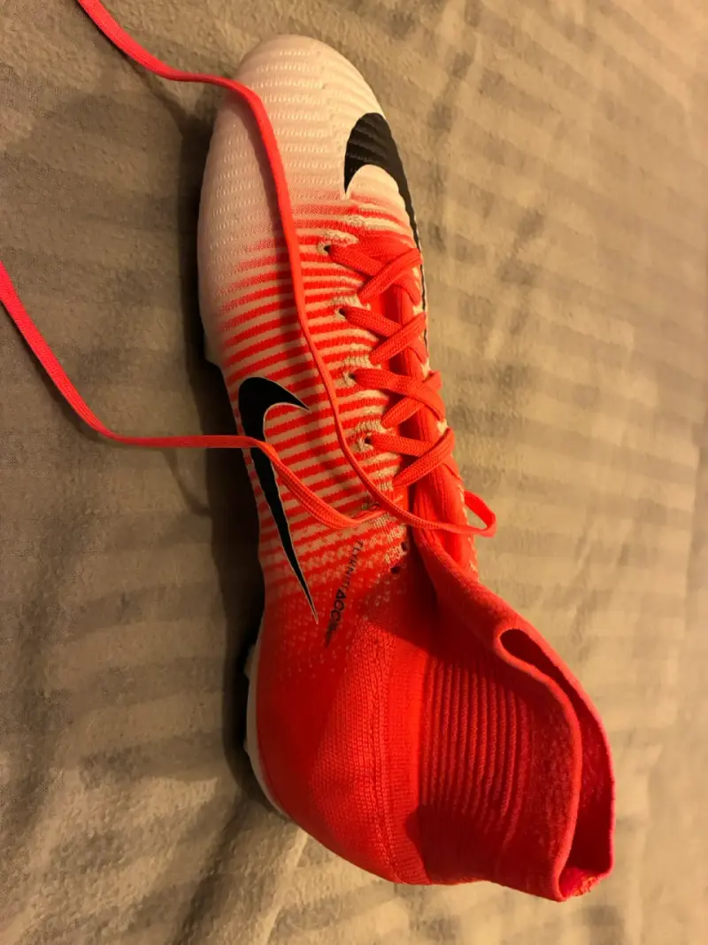 Botines de fútbol Nike Mercurial rosados - 4