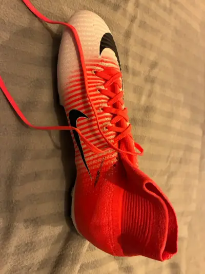 Botines de fútbol Nike Mercurial rosados - miniatura 4