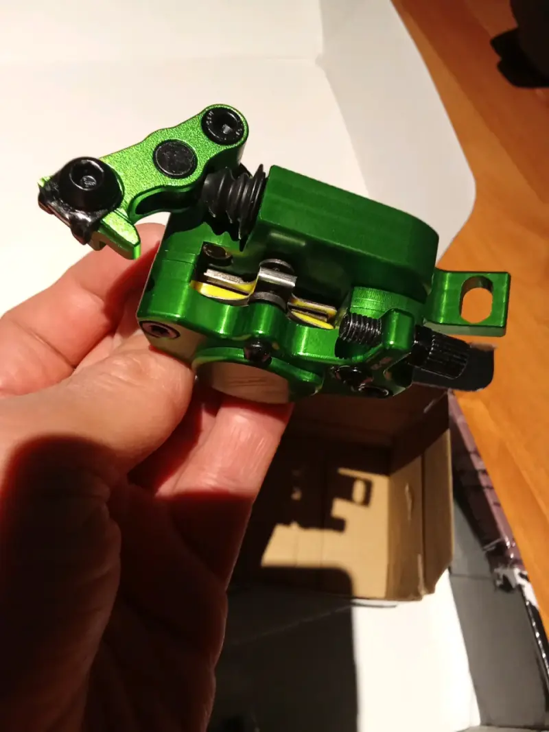 Caliper Hidráulicos Verdes Dyisland XT7 - 3