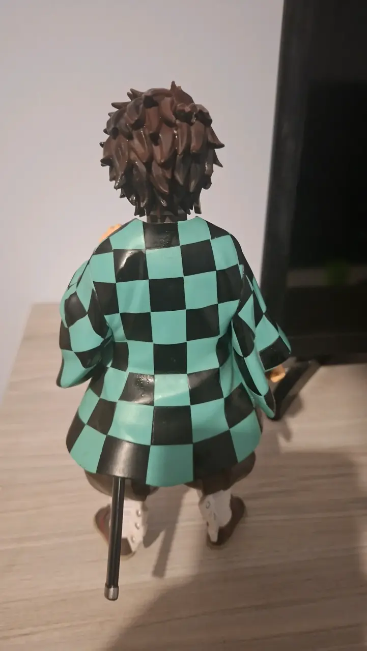 Figura de Tanjiro Kamado Semi-nueva original - 2