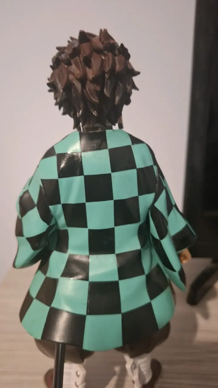 Figura de Tanjiro Kamado Semi-nueva original - 4