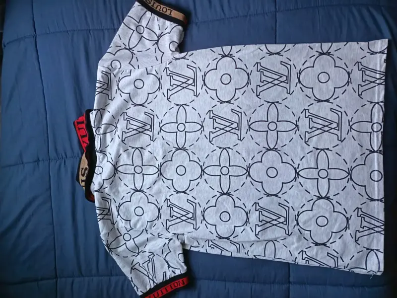 Polera Polo Estampada Estilo LV - 2
